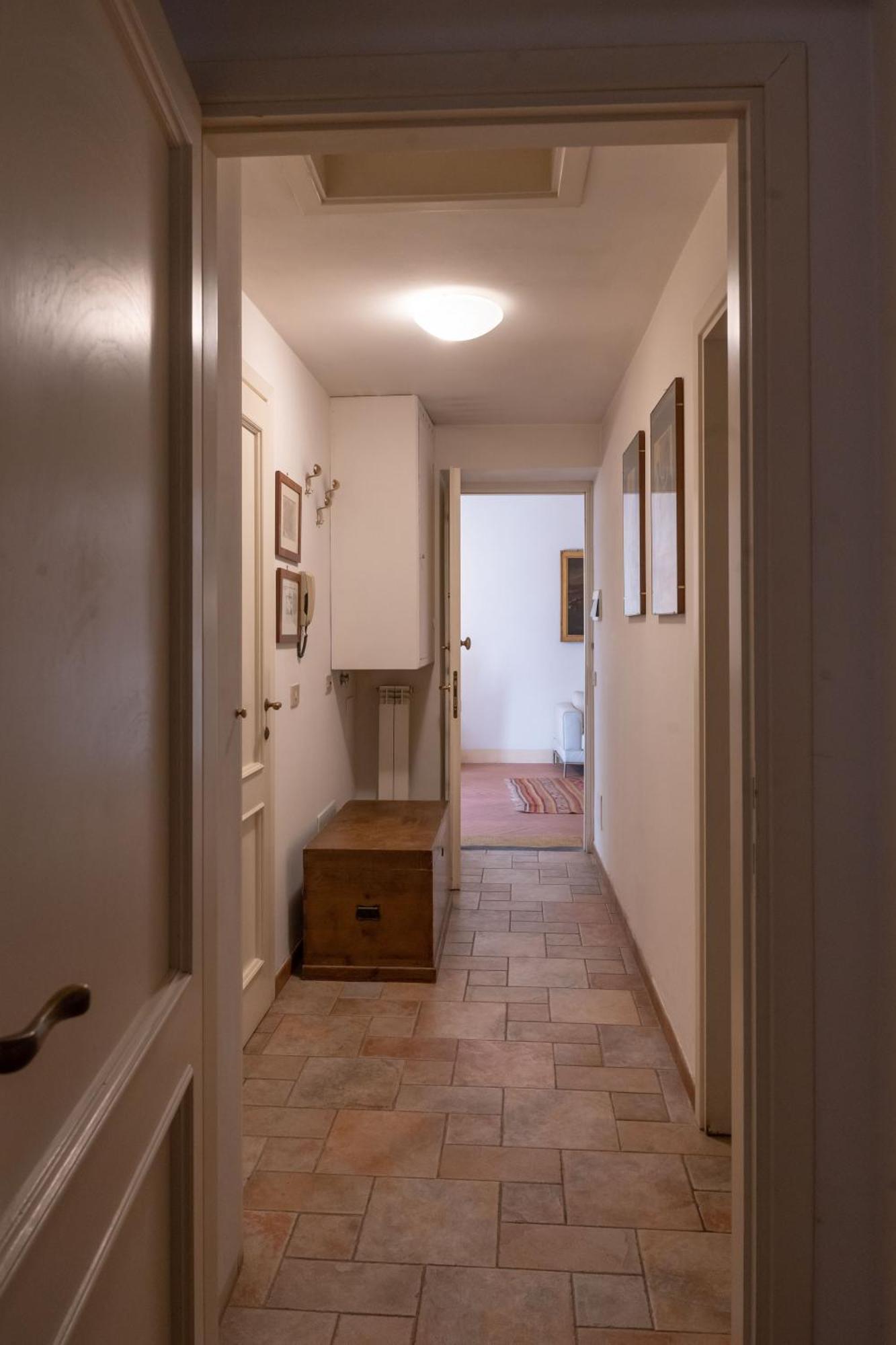 Characteristic In The Center Of Apartment Florenz
