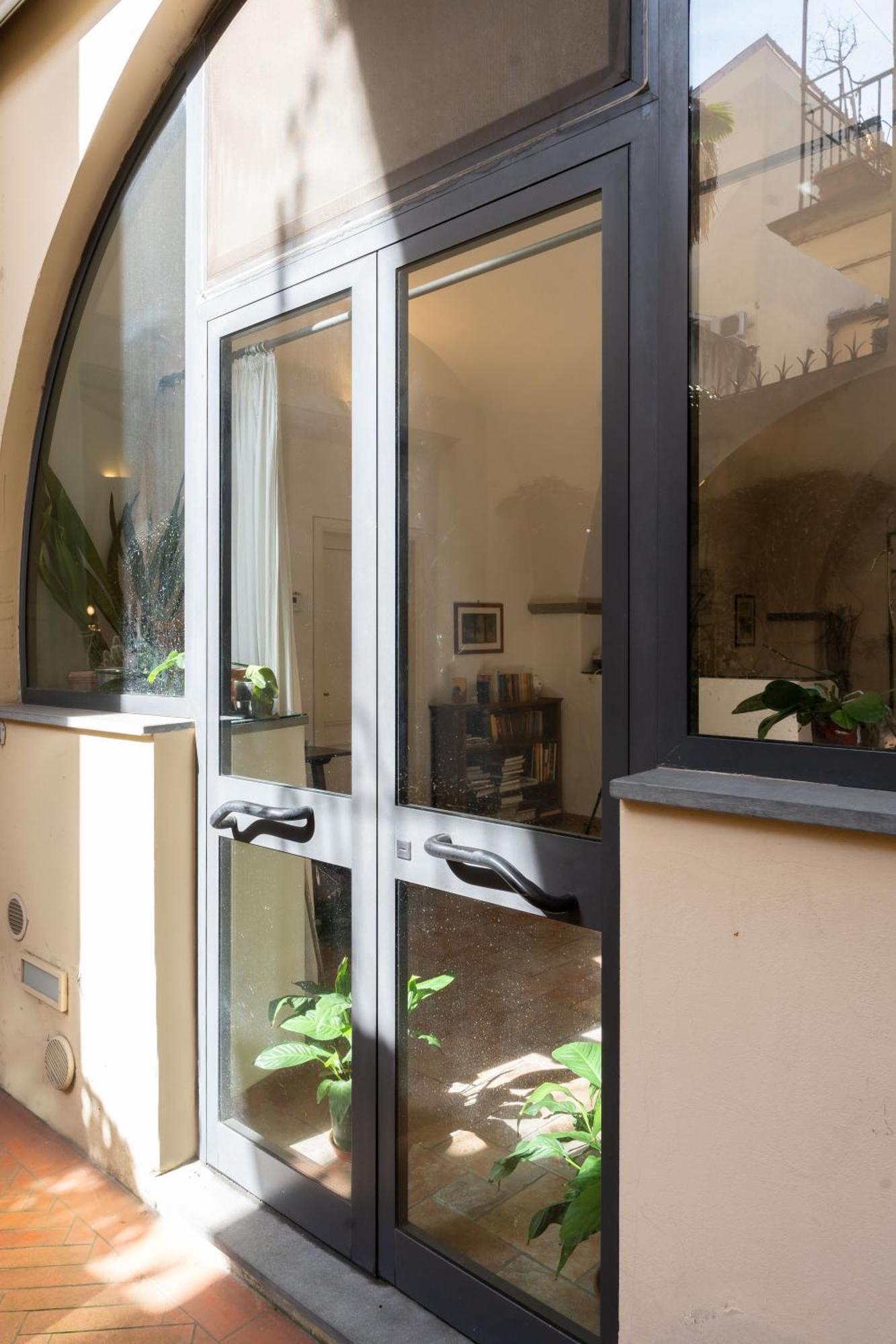 Characteristic In The Center Of Apartment Florenz